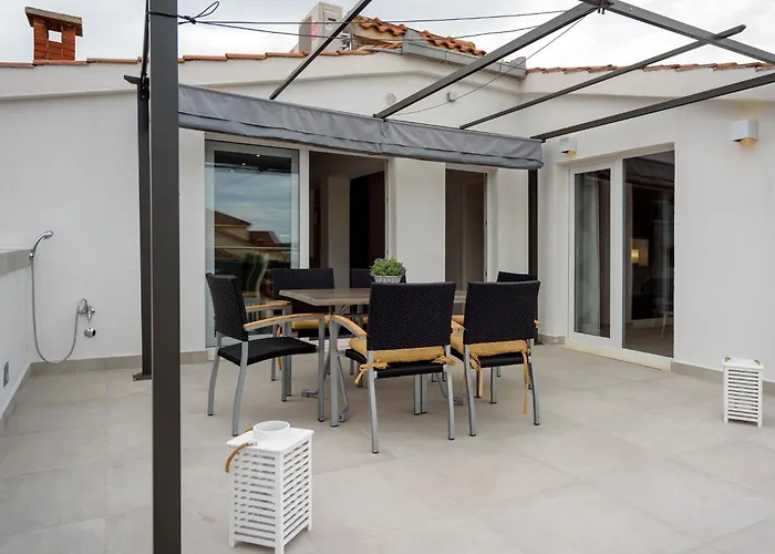 Apartments Villa Castello