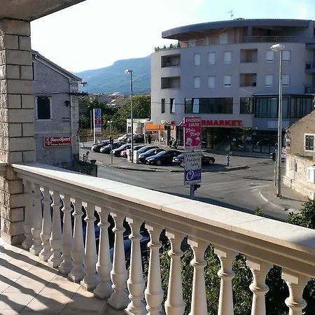 Apartments Villa Castello Kaštela Exteriér fotografie