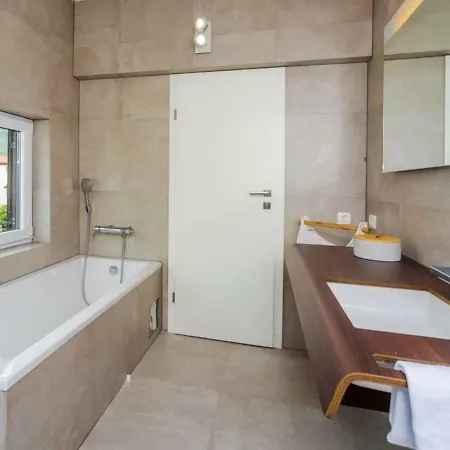 Apartments Villa Castello Kaštela Exteriér fotografie